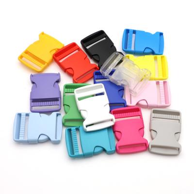 China POM Hot Terminal 38mm Environmental Protection Plastic Snap Buckle Outdoor Mountaineering Backpack Connection Buckle for sale