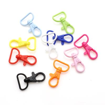 China Hot Selling Pom Dots 20mm Snap Clip Hooks Fasten Belt Hooks Rotary Plastic Swivel Buckle Snap Hook for sale