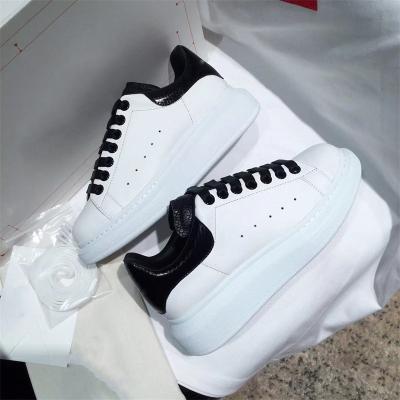 China Fashion Trend 2021 Ins Fashion White Black Comfortable Running Breathable Size Increasing Alexanderee Mcqueen Sneakers for sale