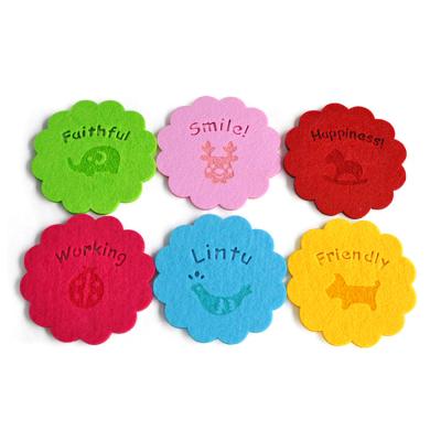 China Viable Chinese Supply Home Decorationnn Creative Customizable Wool Felt Tea Coaster for sale