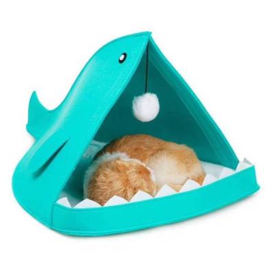 China Sustainable Hot Selling Shark Shape Soft Fabric Felt Cat Cave Cat Nest With Indoor Washable for sale