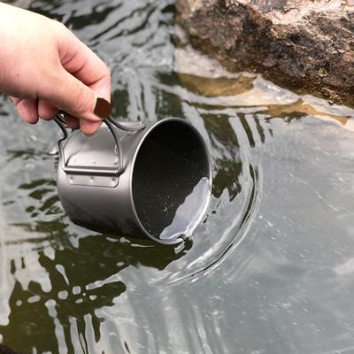 China Sierra Eco-friendly Camping Food Grade Titanium Collapsible Handle 400ML Cup for sale