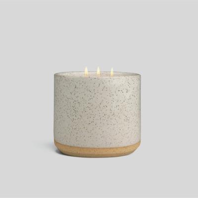 China Eco-friendly High End Popular Nordic Porcelain Cylinder Design Unique White Candle Vessels For Home Decor for sale