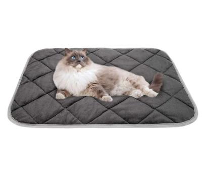 China Self Heating Cat Mat Thermal Pet Bed Mat Self Pet Crate Stocked Heating Pad for sale