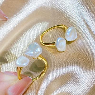 China CLASSIC Baroque R007 Real Stones Bead Ring 5A Natural Freshwater White Gold Plated Adjustable Jewelry for sale