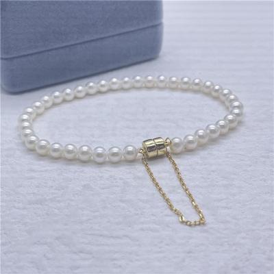 China Wholesale B001 5A Round Natural Freshwater Pearl Bracelet S925 White Silver Magnetic Buckle 4-5mm Flawless CLASSIC for sale