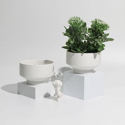 China Unique Spotted Modern Ceramic White Flower Pot Planter Pot Modern Garden Supplies for sale