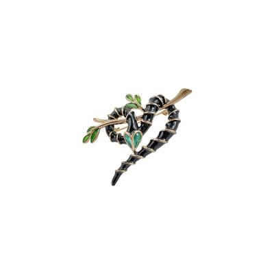 China Fabric Decoration Customized Gold Plated Cartoon Metal Cobra Snake Alloy Animal Brooch Pin for sale