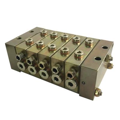 China Automotive Industry Type 2000 Series 10Way Precision Metering Pump Grease Dispenser Block Progressive Grease Divider For Grease Lubrication System for sale