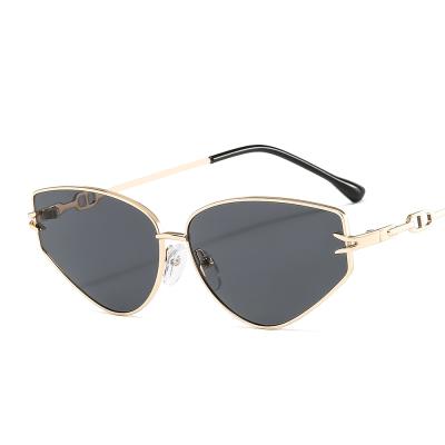 China Fashion Sunglasses VASHAP 36030 Triangle Sun Glasses UV400 Metal Vintage Men Women Sun Glass Gradient Shades for sale