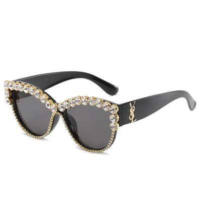 China 2020 newcomers uv400 diamond cat eye sunglasses fashion sunglasses retro uv400 shading luxury plastic women designer sunglasses 83105 custom made for sale