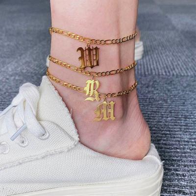 China 2021 Hot Environmentally Friendly 18K Plated Stainless Steel Anklets With English Initials Anklet Bracelet Old A To Z Letter Ankle Chain for sale