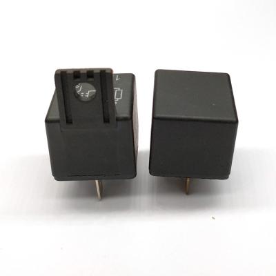 China AgSnO2 12/24v 40a 5 Pin Black Car Parts Car Relay Air Conditioner Car Controller Relay for sale