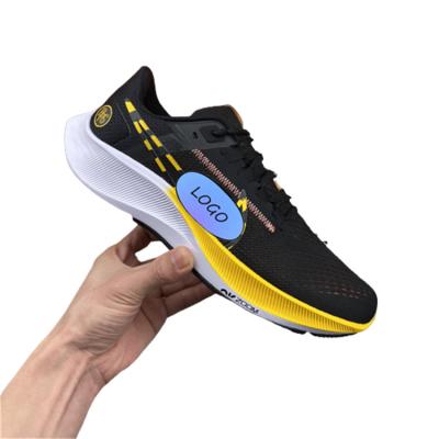 China 1:1 OG Cushioning In Running Pegasus Buzz Pegasus Low Top Women Men's X Skate Design X Skateboard Design Shoes Low Top Dunks SB for sale