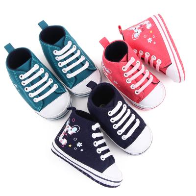 China Flatbed 2021 Spring &Autumn Canvas Toddler Cute Cartoon Mouse Baby Soft Sole Casual Shoes for sale