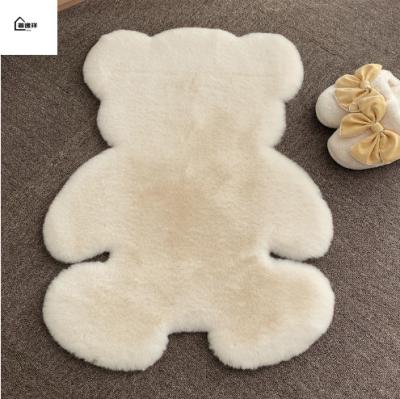 China Excellent Non-Slip High Quality Soft Long Hair Plush Fur Fabric For Making Faux Fur Cover for sale