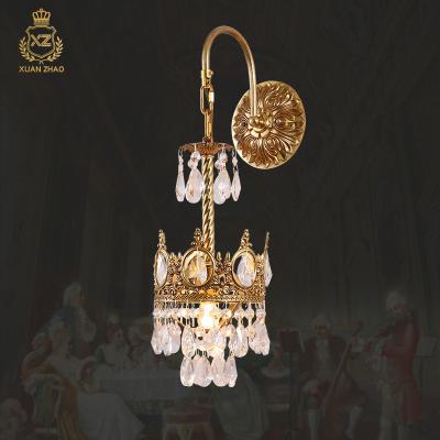 China Modern High End Lighting Brass And Crystal Antique Wall Lamp Luxury Brass Wall Sconce From XingZhong France EUROPEAN for sale