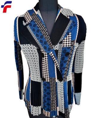 China Hot Sale 22SS QUICK DRY Geometry Print Pleated Woven Ladies Jacket Slim Fit for sale