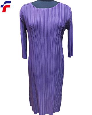 China Hot Sale Slim Purple Woven Polyester Women's Polyester Fitted Dresses Anti-Static With 3/4 Sleeves for sale