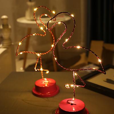 China Modern Amazon Hot Selling Animals Shape Flamingo Led Light Modern Table Lamp For Party for sale