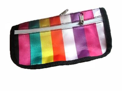 China Customized vertical stripe travel cosmetic bags and cases for cosmetic party for sale