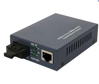 China 1000M Fiber Ethernet Media Converter SFP Fiber Optic To Ethernet Converter for sale