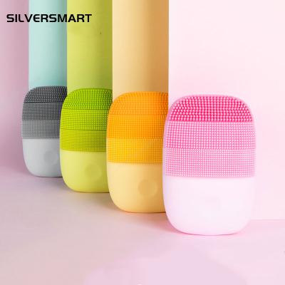 China Silicon Rechargeable Wholesale Waterproof Facial DEEP CLEANING Private Cleansing Brush for sale