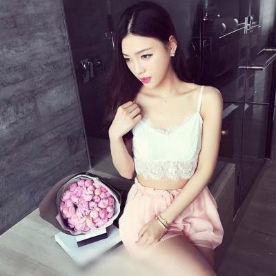 China Sustainable Summer Sexy Inside With Eyelash Vest Strapless Chest Wrapping And Bottoming Underwear Women Summer Anti Light Suspenders for sale