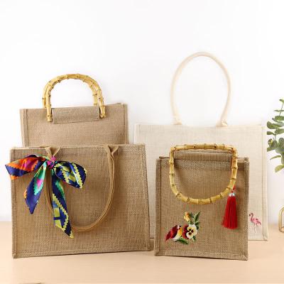 China PE Coating Lamination Logo Custom Natural Color Grocery Tote Bags Jute Handled Eco Friendly Reusable Shopping Bag for sale