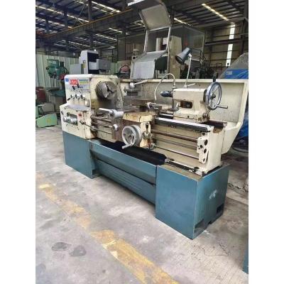 China Good quality second hand price C6132A universal manual metal lathe machine of machinery repair shops for sale working distance 1000mm for sale