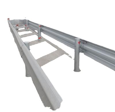 China Contemporary Hot Selling Road Safety Guardrail Protect Panel Making Roll Forming Machine Road Guardrail Making Machine for sale