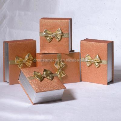 China Factory Sales Recyclable China Beautiful Pink Wedding Gift Boxes for sale