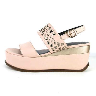 China New Design Leather Pigskin Woman Rubber Flat Pink Comfortable Soft Bottom Sandal for sale