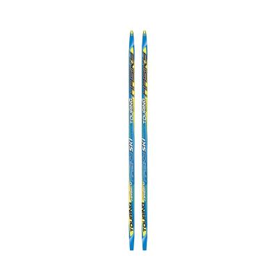 China Freeride Hasiky 2022 Hottest Wax or Skin HDPE Low Cross Country Skis For Adult for sale