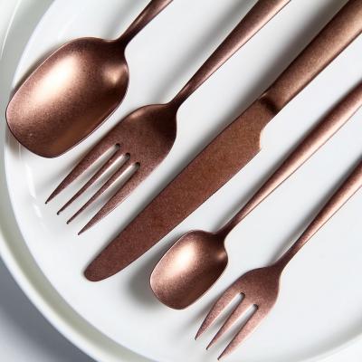 China Retro Stocked Wedding Gift Custom Logo Matte Rose Gold Spoon Fork Knife Metal Cutlery Set Modern Stainless Steel Flatware Set for sale