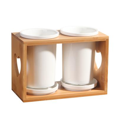 China HY creative chopstick rack kitchen supplies chopstick holder chopstick holder home wholesale pure white viable tableware storage for sale