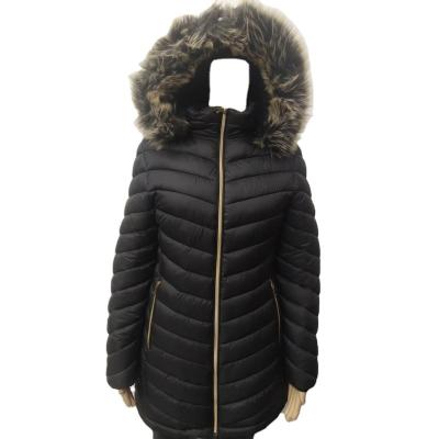 China Anti-wrinkle Women's 100% Nylon OEM Winter Hooded Padded Jacket With Faux Fur for sale