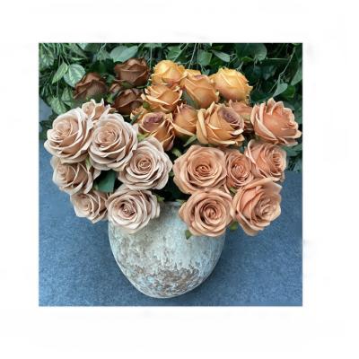 China Wedding decoration bouquet simple simulation event decoration artificial flower photography multi head rose props flower for sale