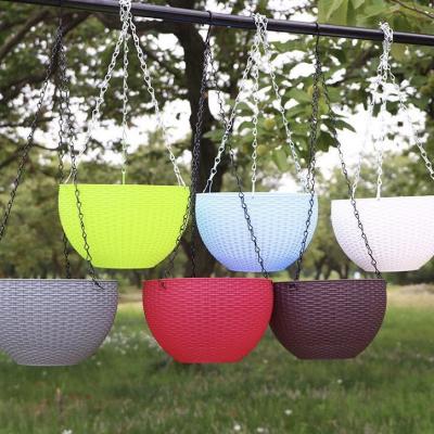 China No Pattern Plastic Woven Flowerpot Basket Plant Indoor Hanging Hanging Pots for sale