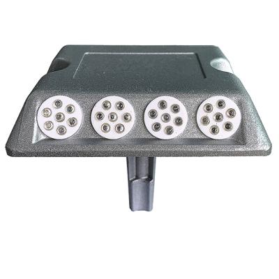 China Reflective Aluminum Cat Eyes Road Stud /pavement marker with aluminum alloy body Te koop