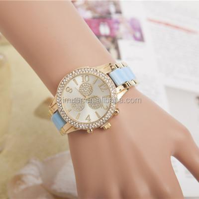 China Non-specific hot selling fancy women watch gold quartz watch price for sale