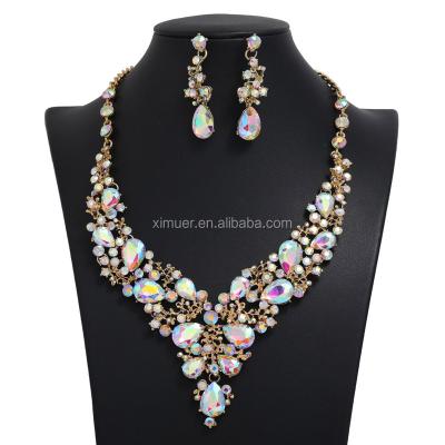 China Latest Women Jewelry Set Bridal Necklace Set Luxury Rhinestone Jewelry Set for sale