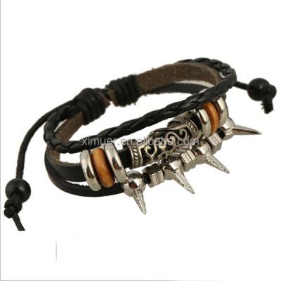 China Boy Hand Bracelet Punk Rivet Leather Boy Hand Bracelet for sale