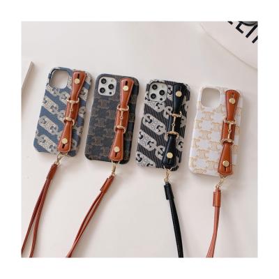 China Hot sale 3D cute pattern leather back cover protective cover hanging waist bag phone case for sale