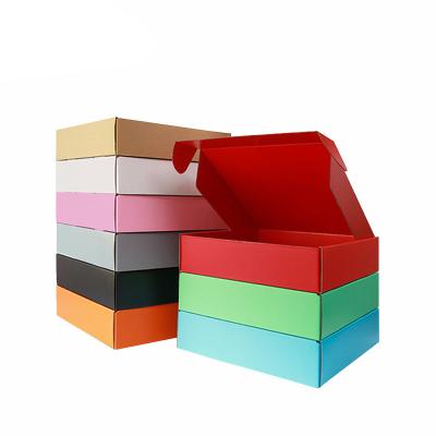 China Manufacture Recyclable Professional Custom Printing Pink Black Packaging Paper Clothes Box Gift Box for sale