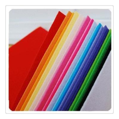 China 1 To 5mm Thickness Waterproof Wholesale Non Woven Fabric Color Polyester Felt Roll Fabric Needle Punched Nonwoven for sale