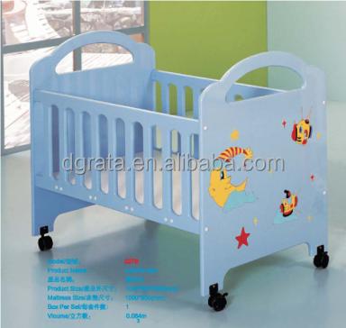 China 2018 Modern Baby's Warm Crib Was Made By MDF E1 Board With Cartoon Pattern For Baby Furniture for sale