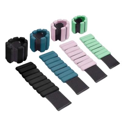 China LXY-N079 Complete Wholesale Fitness Sports Adjustable Silicone 2lbs Ankle Wrist Weights for sale