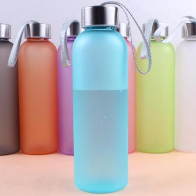 China Sustainable Outdoor 500ML BPA Free Fitness Travel Sports Drinking Plastic Water Bottle With Hanging Loop for sale