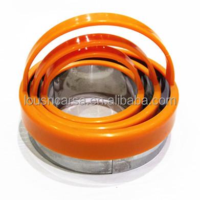 China Disposable 3pc Different Size Circle Stainless Steel Cake Mold With PP Handle for sale